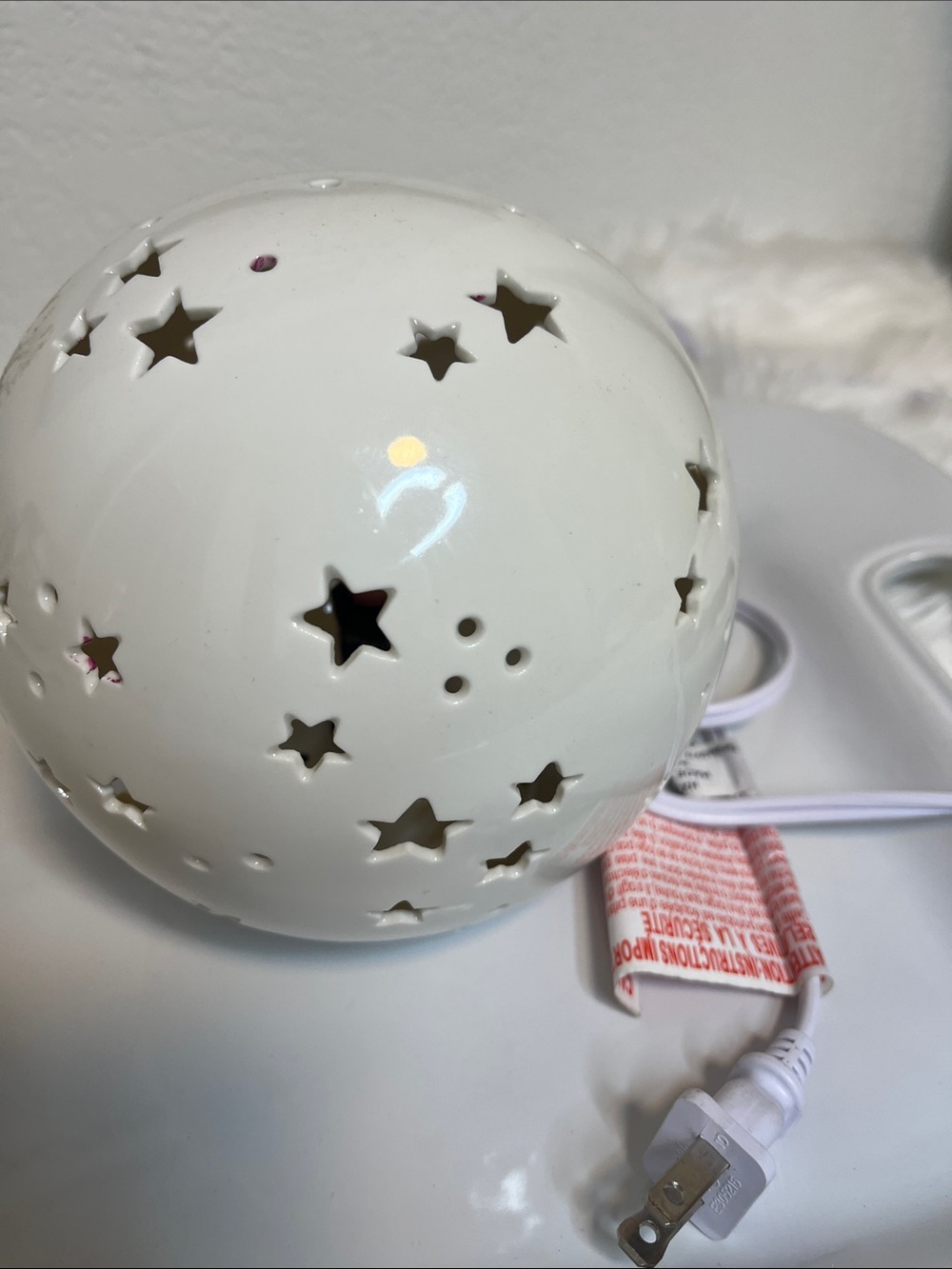 Glossy White Ceramic Star Night Light Sphere - Picture 6 of 6